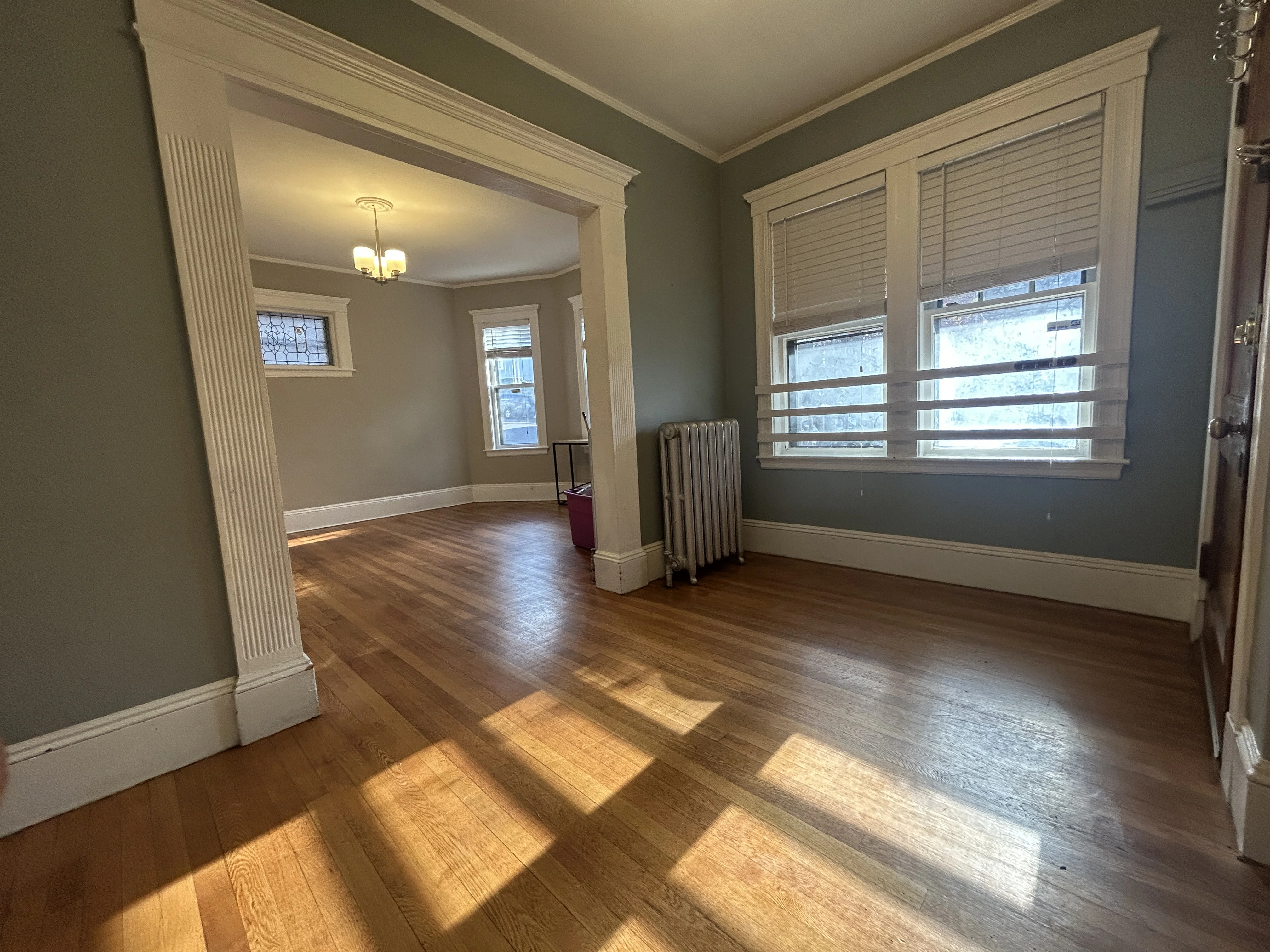 3 bed, 1 bath apartment for rent at 32 Iffley Rd Unit 1, Jamaica Plain — photo 4 of 18