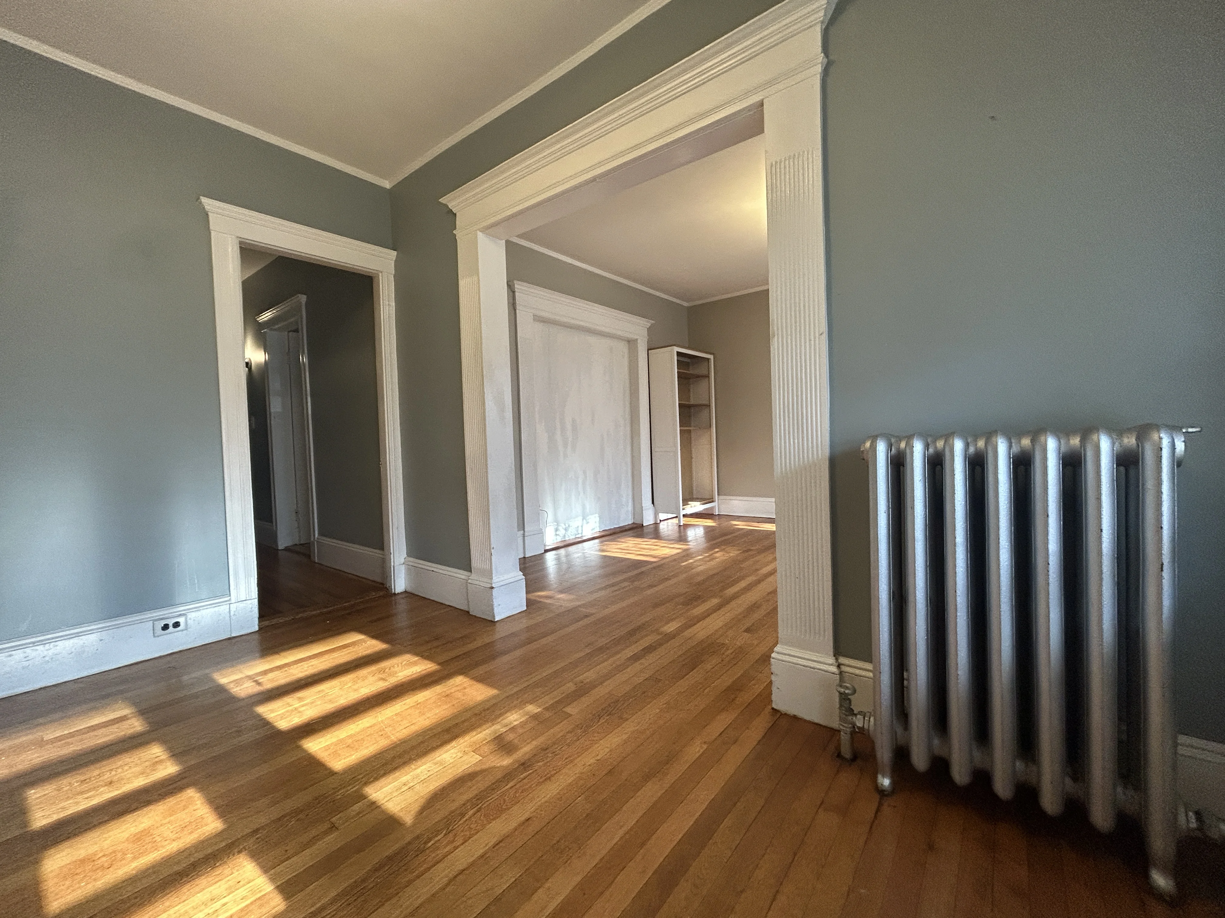 3 bed, 1 bath apartment for rent at 32 Iffley Rd Unit 1, Jamaica Plain — photo 5 of 18