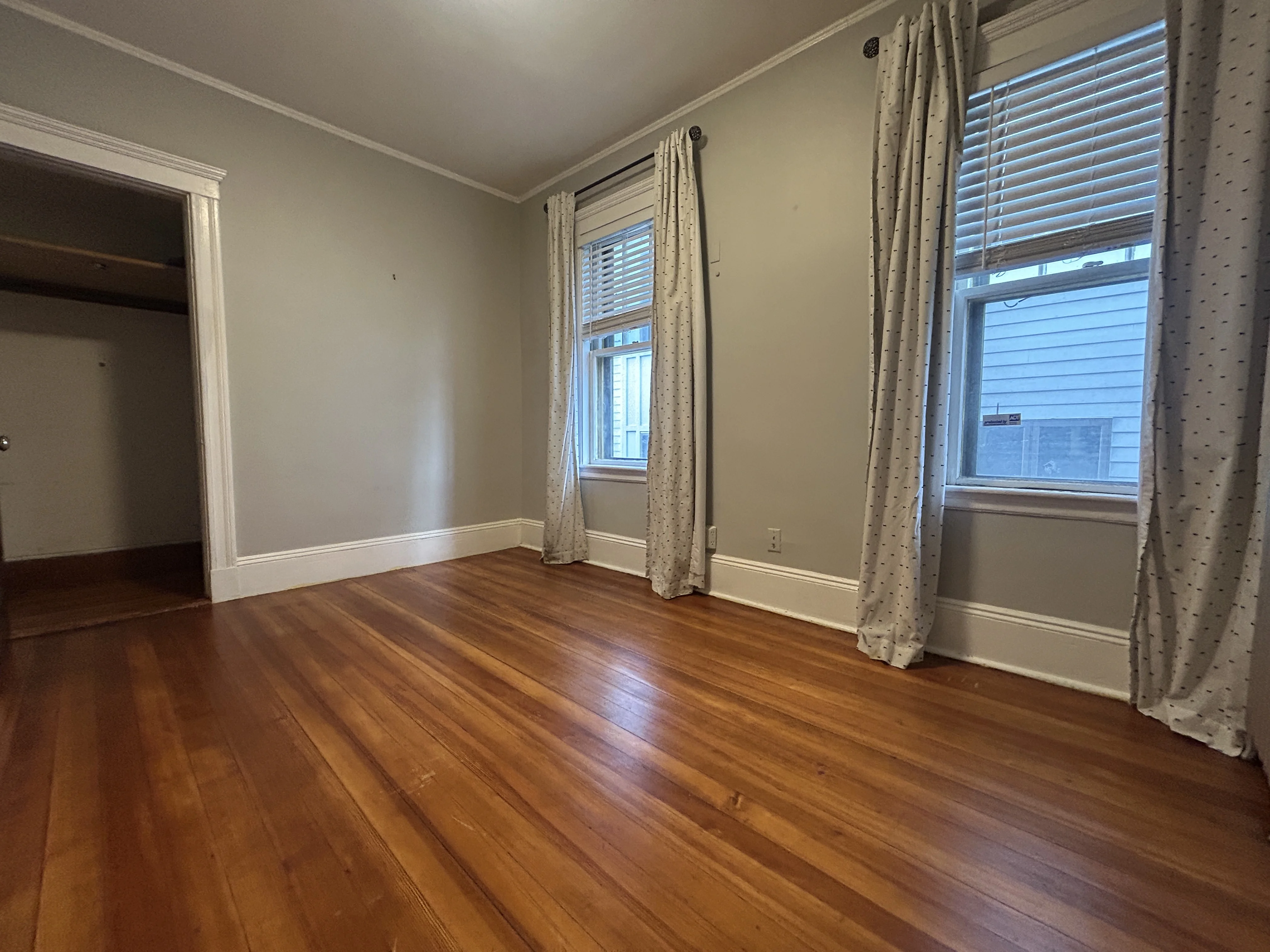 3 bed, 1 bath apartment for rent at 32 Iffley Rd Unit 1, Jamaica Plain — photo 7 of 18