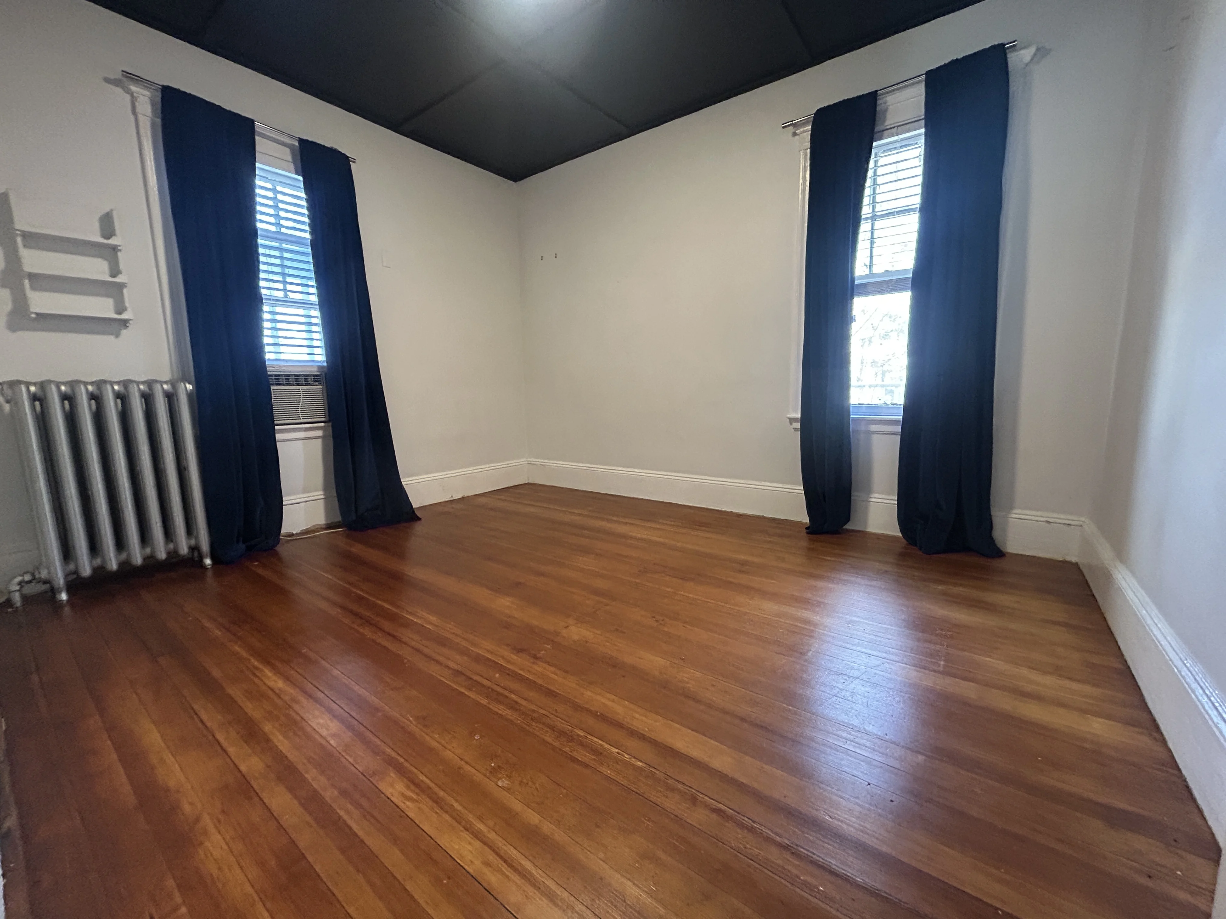 3 bed, 1 bath apartment for rent at 32 Iffley Rd Unit 1, Jamaica Plain — photo 10 of 18