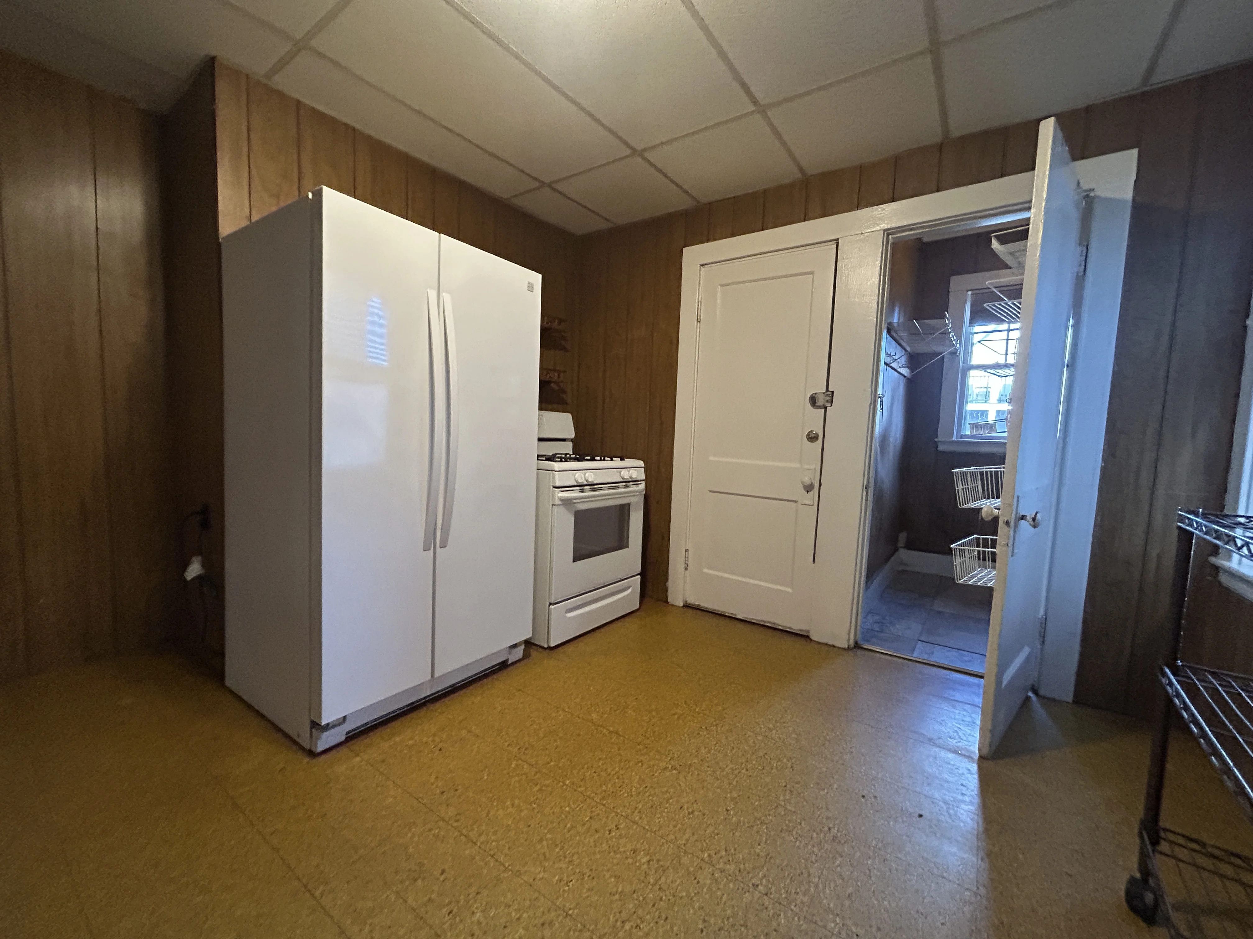 3 bed, 1 bath apartment for rent at 32 Iffley Rd Unit 1, Jamaica Plain — photo 14 of 18