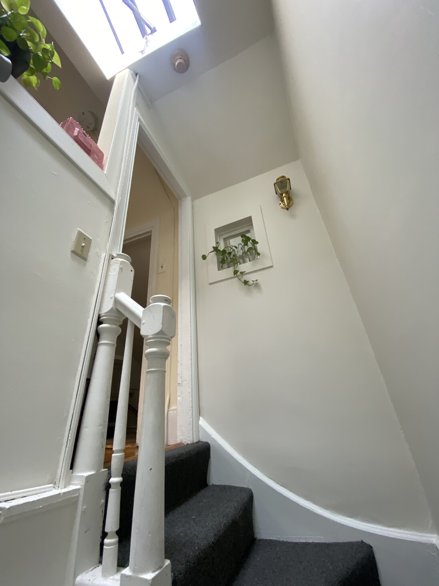 Studio bed, 1 bath apartment for rent at 32 Irving St Unit 4, Beacon Hill — photo 13 of 17