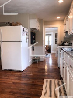 3 bed, 1 bath apartment for rent at 32 Irvington Rd Unit Duplex, West Somerville — photo 4 of 32