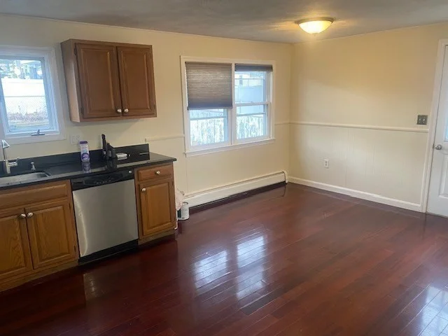 2 bed, 2 bath apartment for rent at 32 Jennifer Ln Unit 2, Peabody — photo 5 of 15