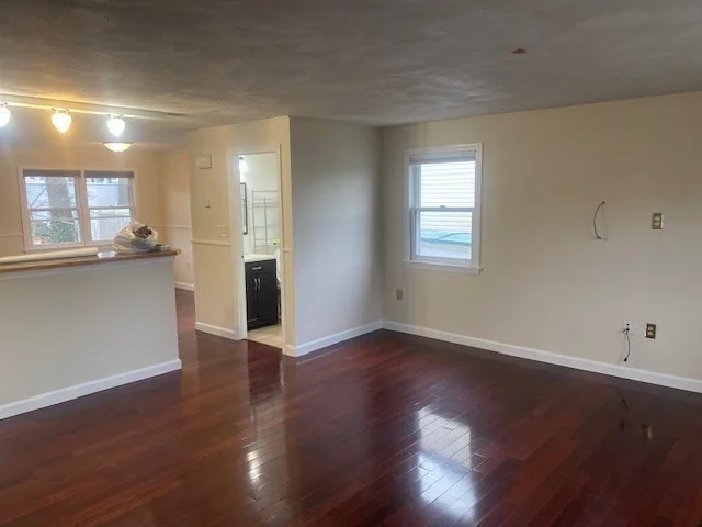 2 bed, 2 bath apartment for rent at 32 Jennifer Ln Unit 2, Peabody — photo 8 of 15