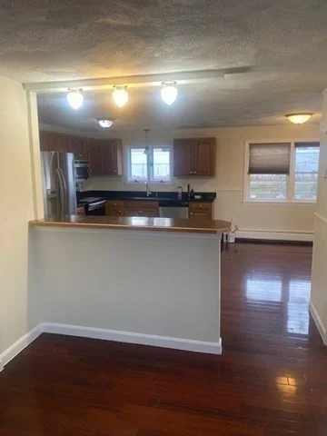 2 bed, 2 bath apartment for rent at 32 Jennifer Ln Unit 2, Peabody — photo 6 of 15