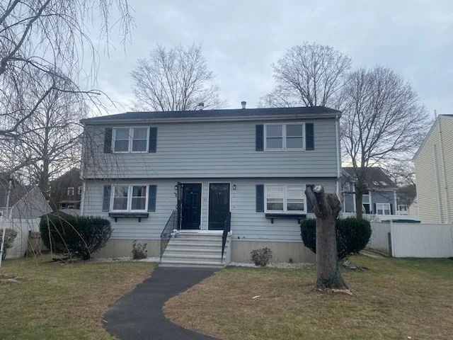 2 bed, 2 bath apartment for rent at 32 Jennifer Ln Unit 2, Peabody