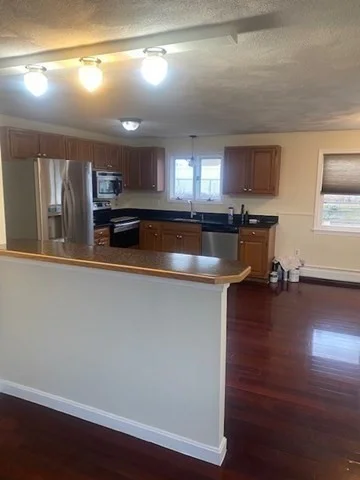 2 bed, 2 bath apartment for rent at 32 Jennifer Ln Unit 2, Peabody — photo 7 of 15