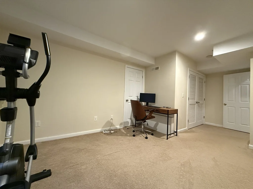 2 bed, 2 bath apartment for rent at 32 John Hancock Dr Unit 32, Ashland — photo 39 of 41