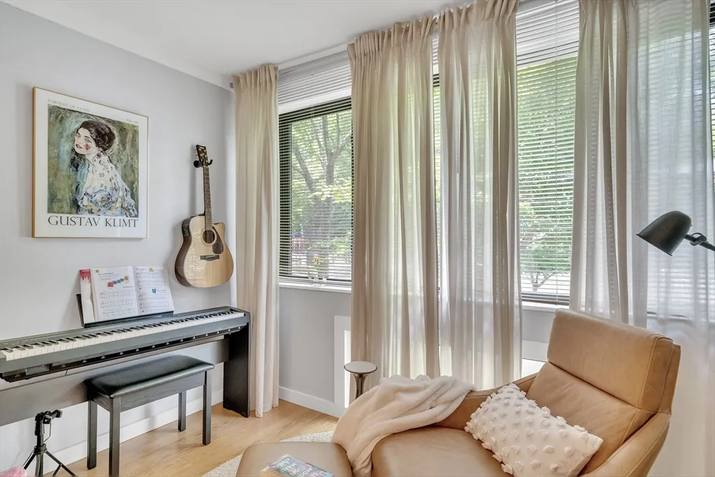 2 bed, 1 bath apartment for rent at 32 Juniper St Unit 91, Brookline Village — photo 7 of 17
