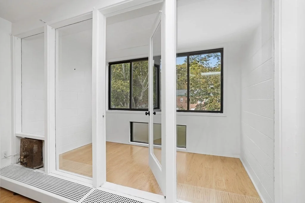 2 bed, 1 bath apartment for rent at 32 Juniper St Unit 96, Brookline — photo 3 of 22