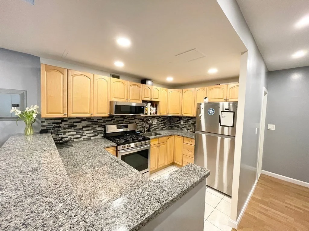 2 bed, 1 bath apartment for rent at 32 Juniper Unit 89, Brookline — photo 5 of 14