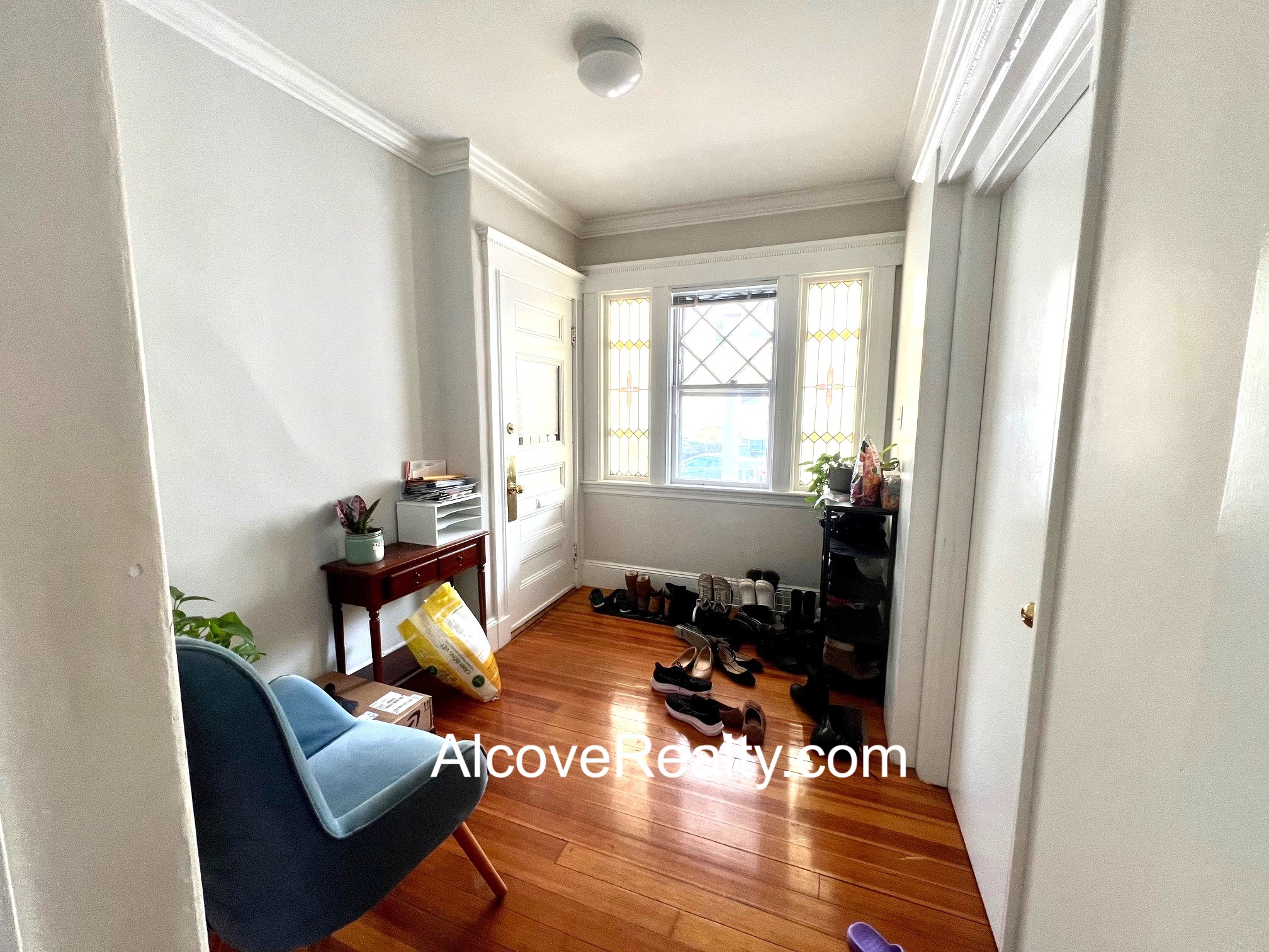 3 bed, 1 bath apartment for rent at 32 Leonard St Unit 1, Tufts — photo 11 of 16