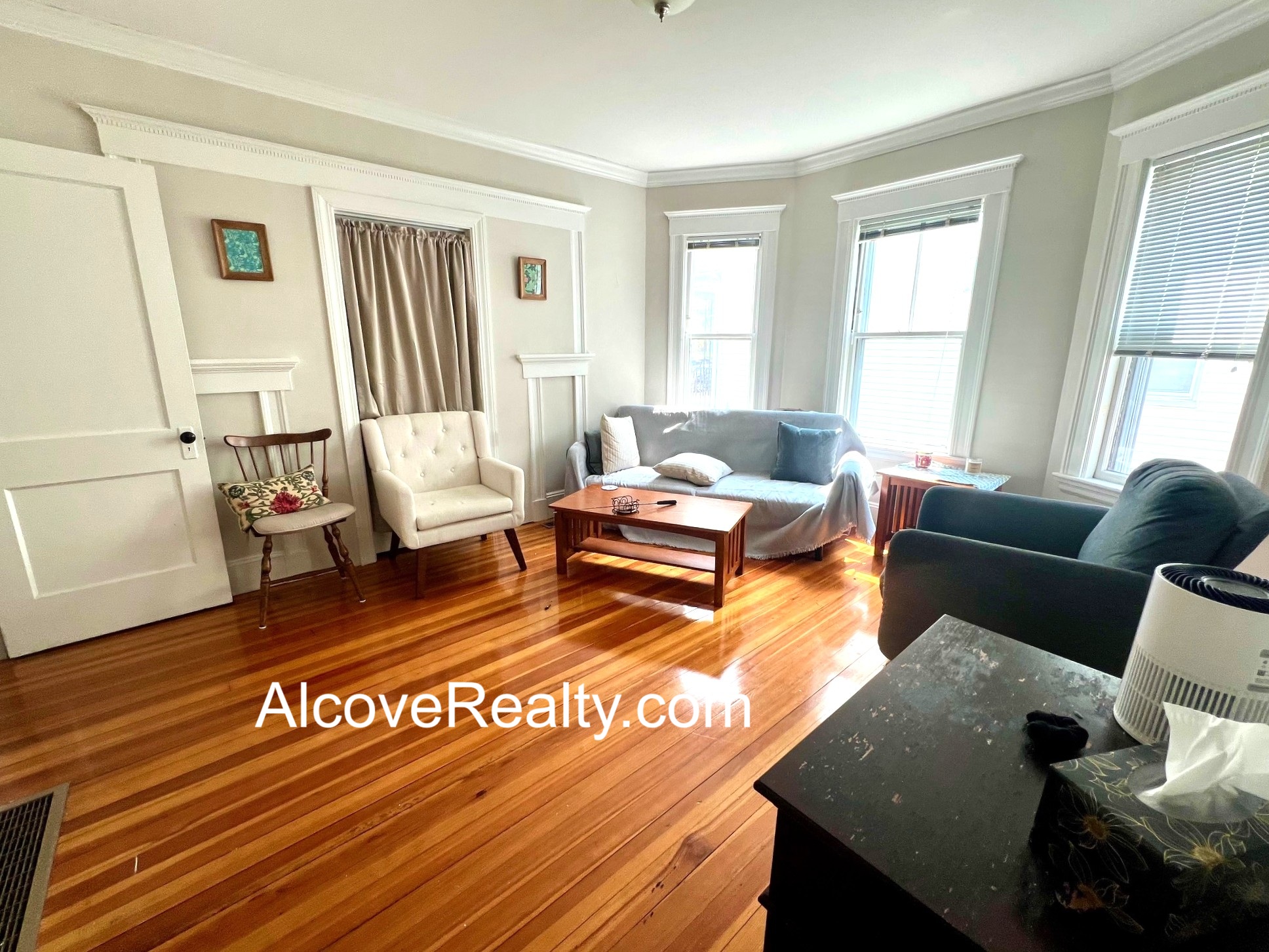 3 bed, 1 bath apartment for rent at 32 Leonard St Unit 1, Tufts — photo 2 of 16