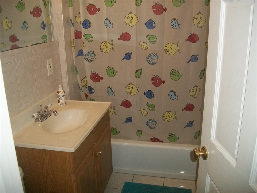 2 bed, 1 bath apartment for rent at 32 Magazine St Unit 1, Cambridgeport — photo 7 of 10