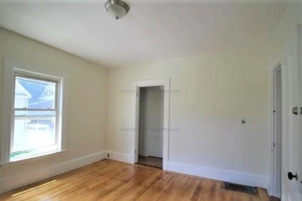 7 bed, 2 bath apartment for rent at 32 Mansfield St, Allston — photo 12 of 20