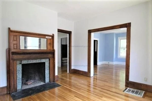 7 bed, 2 bath apartment for rent at 32 Mansfield St, Allston — photo 6 of 20