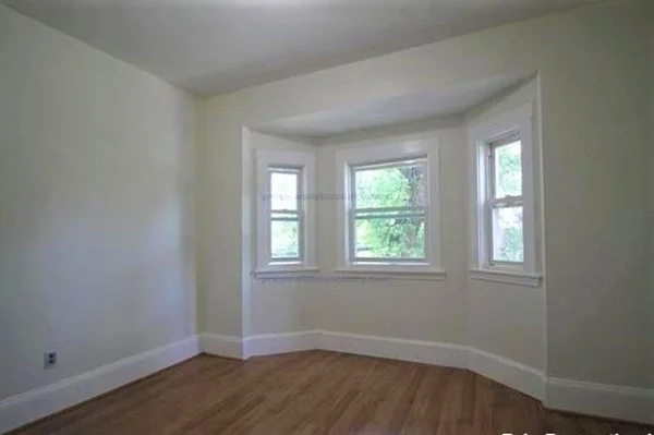 7 bed, 2 bath apartment for rent at 32 Mansfield St, Allston — photo 10 of 20