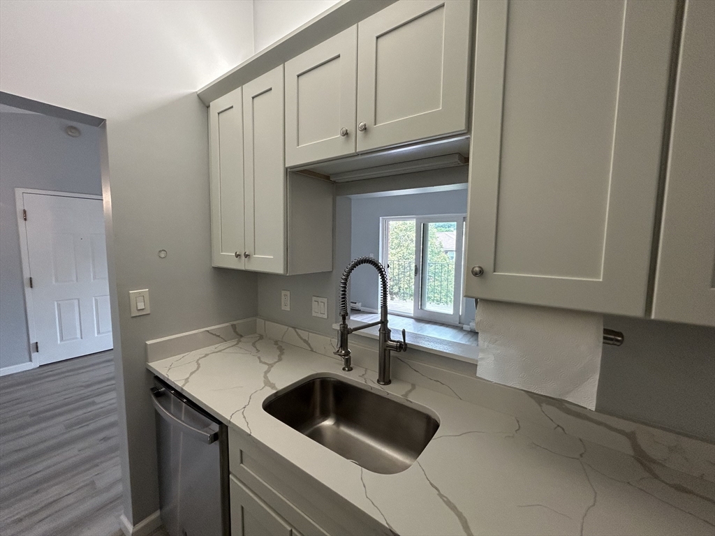 2 bed, 2 bath apartment for rent at 32 Maple Crest Cir Unit I, Holyoke — photo 17 of 23