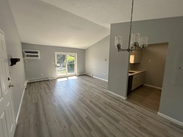 2 bed, 2 bath apartment for rent at 32 Maple Crest Cir Unit I, Holyoke — photo 5 of 22