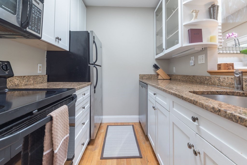 1 bed, 1 bath apartment for rent at 32 Milford Unit 4, South End — photo 5 of 13