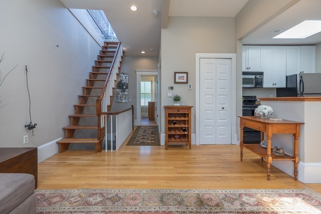 1 bed, 1 bath apartment for rent at 32 Milford Unit 4, South End — photo 3 of 13
