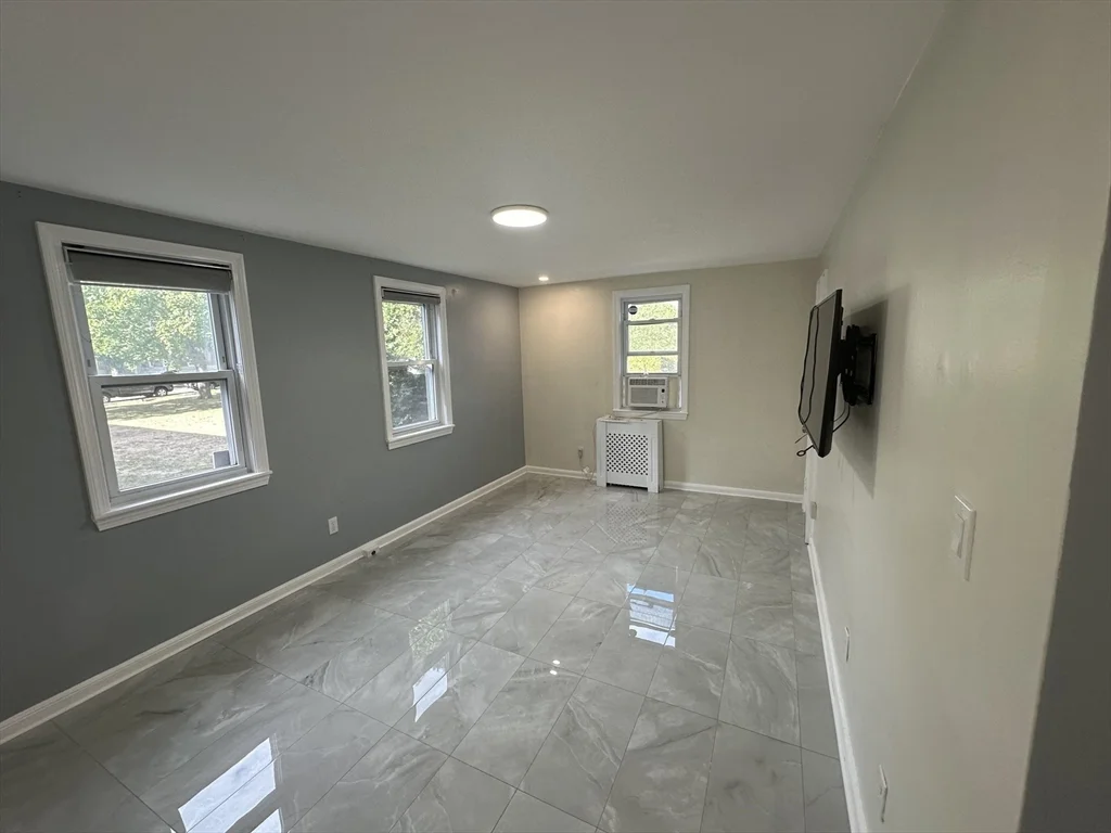 1 bed, 1 bath apartment for rent at 32 Newman Rd Unit 1, Malden — photo 11 of 13