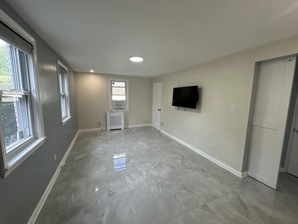 1 bed, 1 bath apartment for rent at 32 Newman Rd Unit 1, Malden — photo 12 of 13