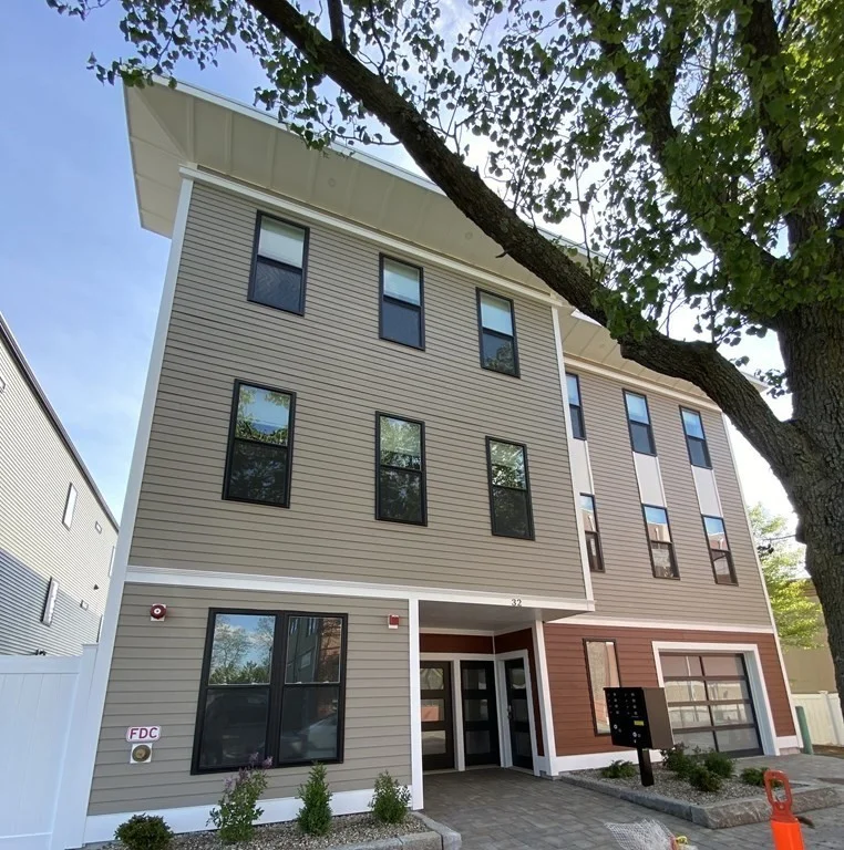 1 bed, 1 bath apartment for rent at 32 Norwood St Unit 3, Dorchester — photo 1 of 18