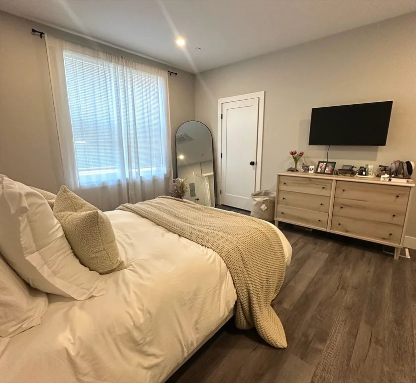 1 bed, 1 bath apartment for rent at 32 Norwood St Unit 4, Dorchester — photo 13 of 19