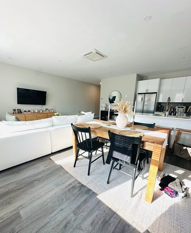 1 bed, 1 bath apartment for rent at 32 Norwood St Unit 4, Dorchester — photo 6 of 19