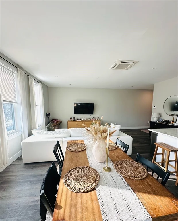 1 bed, 1 bath apartment for rent at 32 Norwood St Unit 4, Dorchester — photo 7 of 19