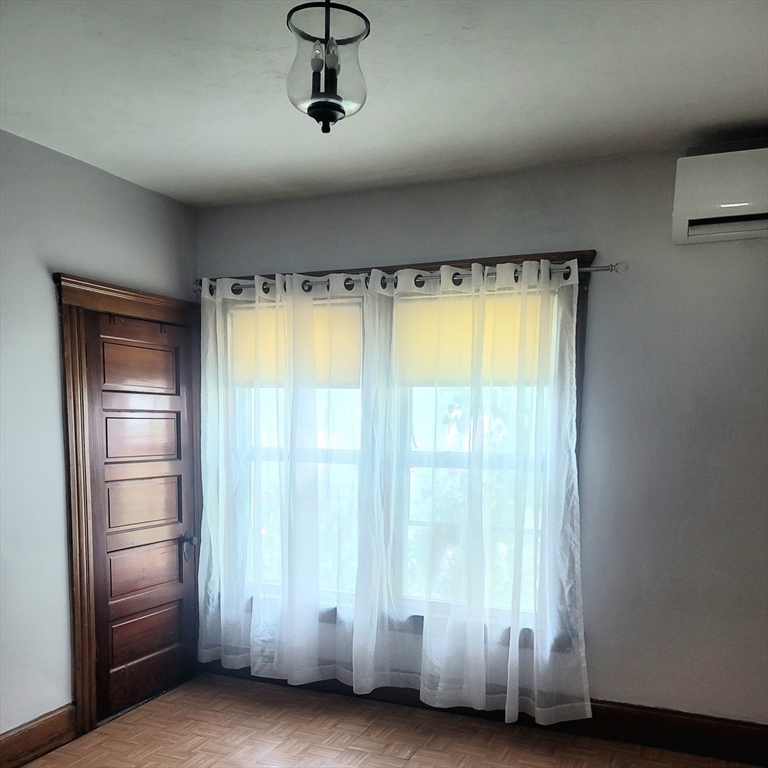 3 bed, 1 bath apartment for rent at 32 Paine St Unit 2, Worcester — photo 11 of 17