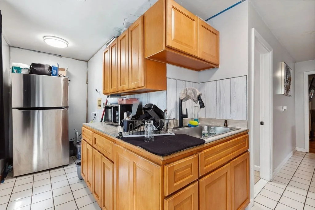 3 bed, 1 bath apartment for rent at 32 Park Rd Unit 1, Brockton — photo 4 of 20