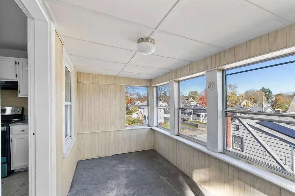 2 bed, 1 bath apartment for rent at 32 Park Rd Unit 3, Brockton — photo 5 of 10