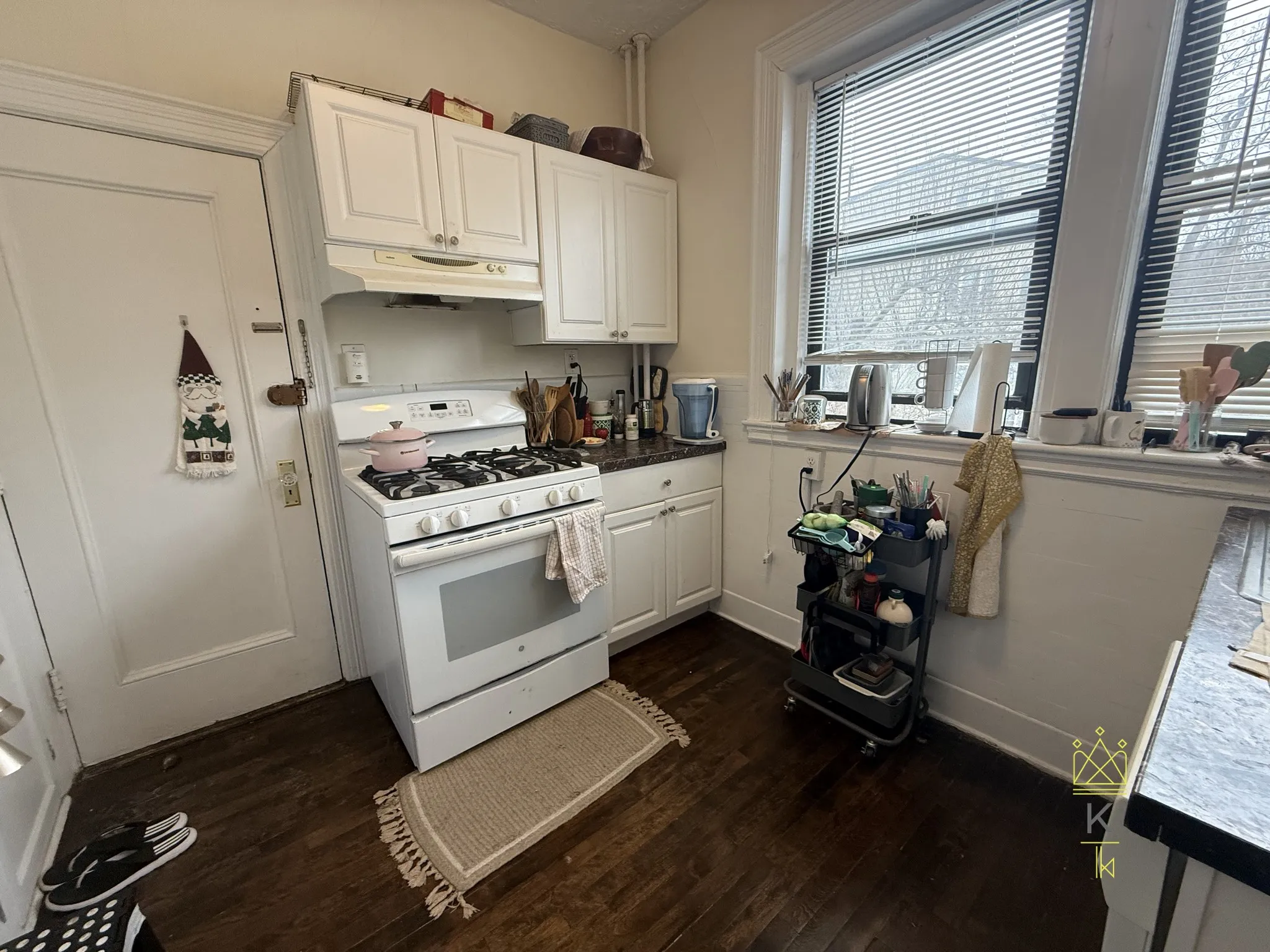 2 bed, 1 bath apartment for rent at 32 Park St Unit 2, Griggs Park — photo 9 of 12