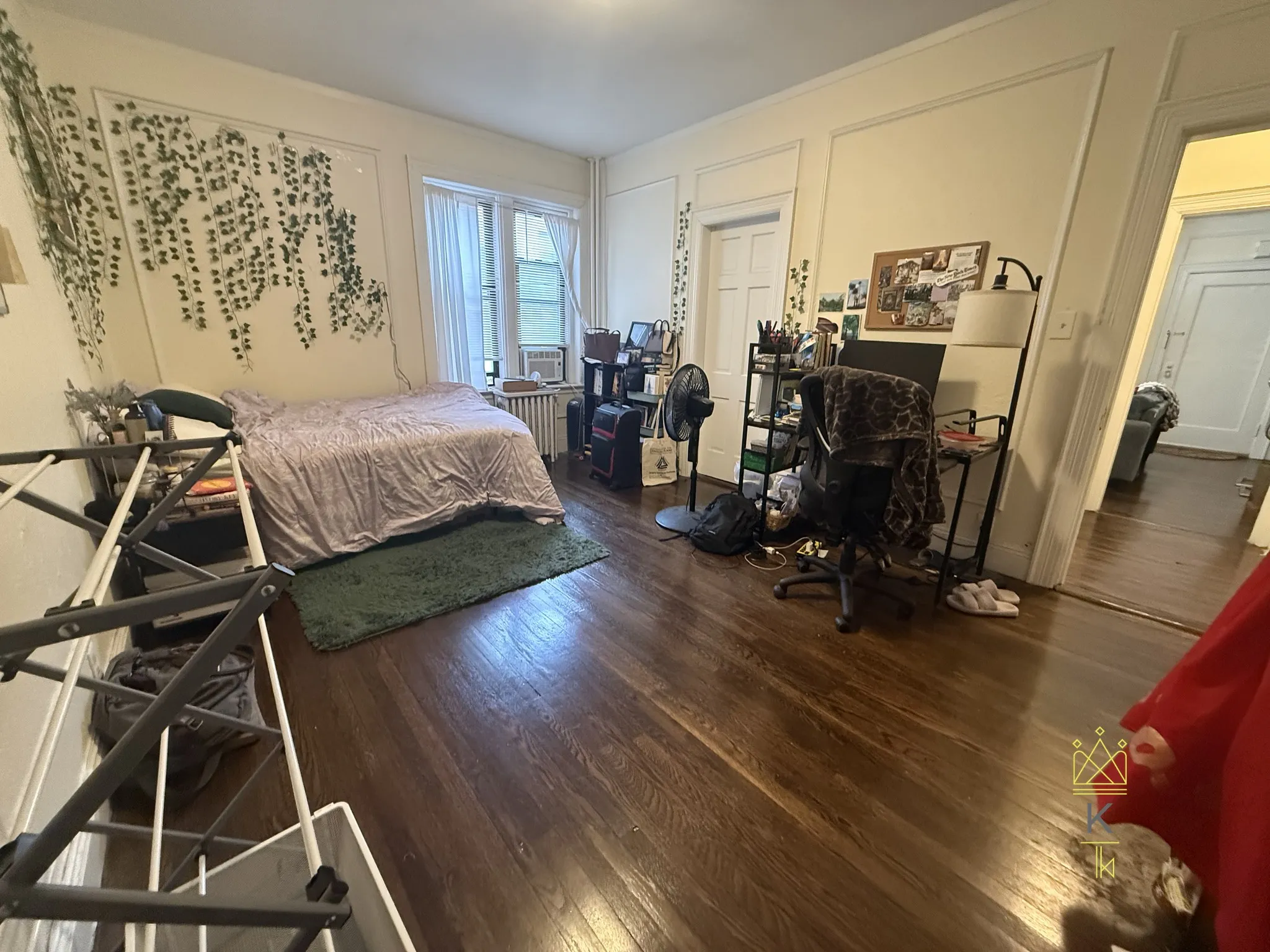 2 bed, 1 bath apartment for rent at 32 Park St Unit 2, Griggs Park — photo 3 of 12