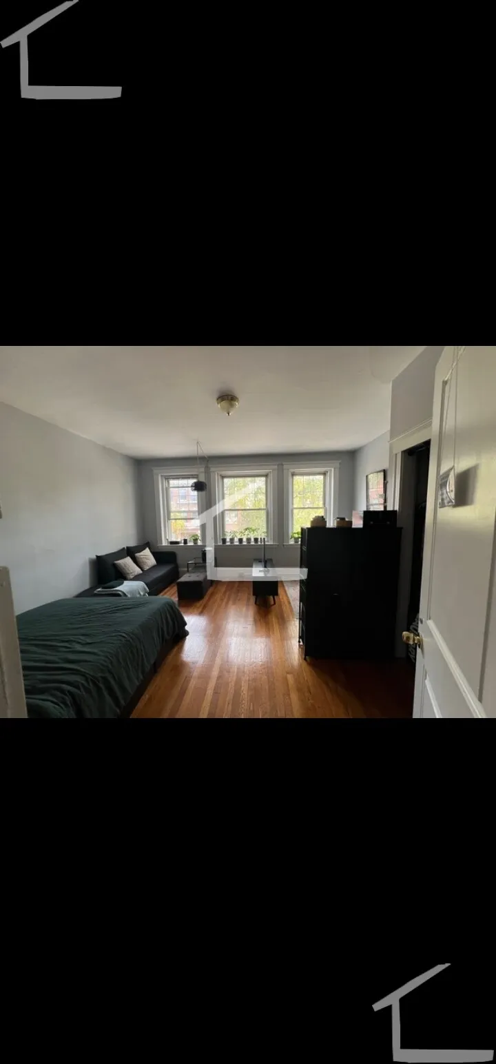 4 bed, 2 bath apartment for rent at 32 Park Vale Ave Unit 0, Brighton