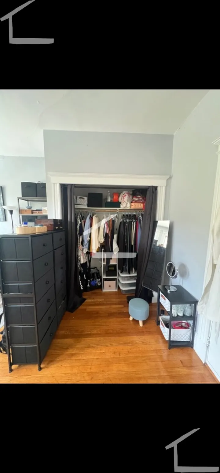 4 bed, 2 bath apartment for rent at 32 Park Vale Ave Unit 0, Brighton — photo 2 of 7