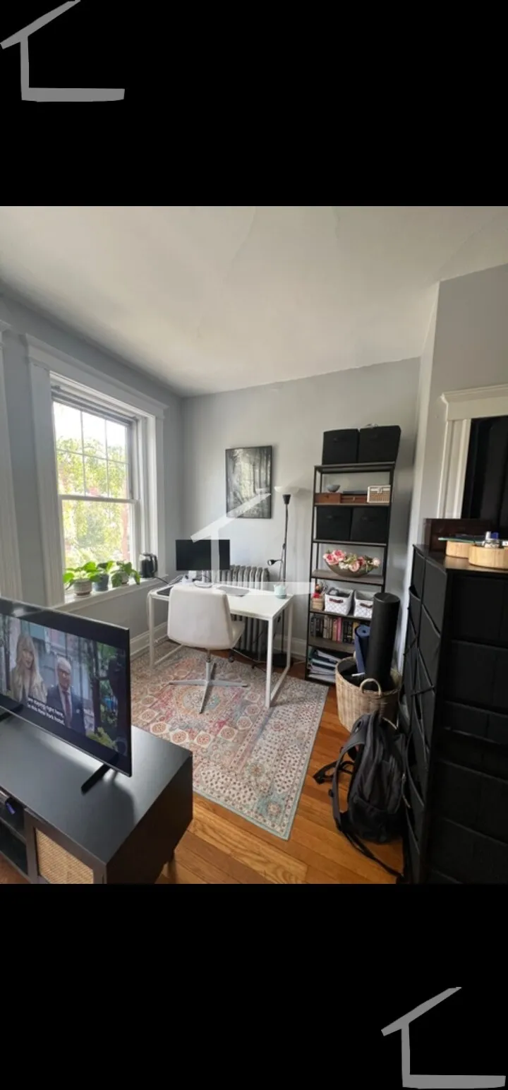 4 bed, 2 bath apartment for rent at 32 Park Vale Ave Unit 0, Brighton — photo 3 of 7