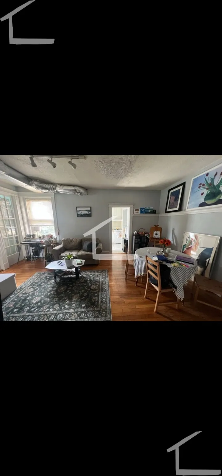 4 bed, 2 bath apartment for rent at 32 Park Vale Ave Unit 0, Brighton — photo 6 of 7
