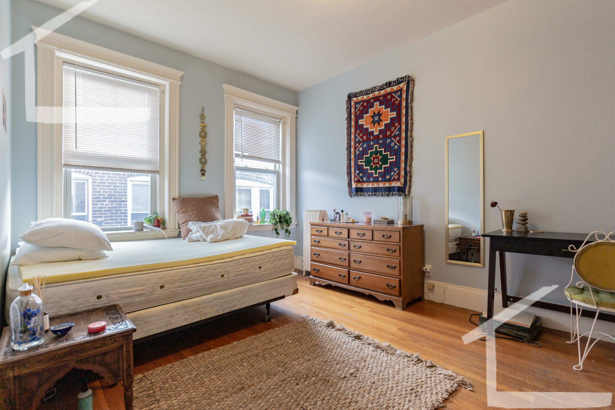 4 bed, 2 bath apartment for rent at 32 Park Vale Ave Unit 7, Brighton — photo 12 of 14