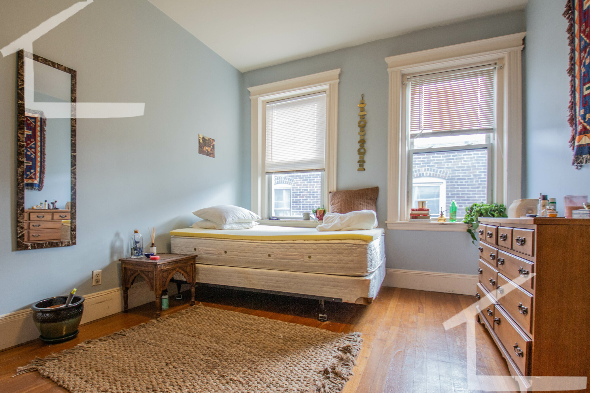 4 bed, 2 bath apartment for rent at 32 Park Vale Ave Unit 7, Brighton — photo 11 of 14