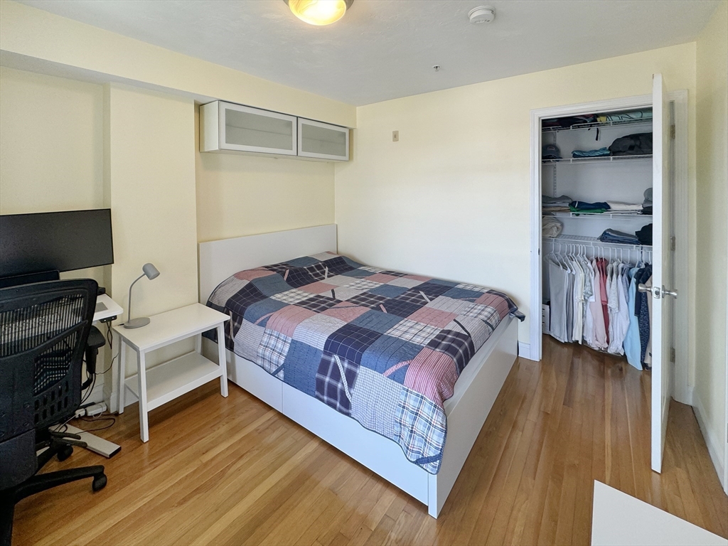 1 bed, 1 bath apartment for rent at 32 Parker St Unit 3-FURNISHED, Charlestown — photo 4 of 11