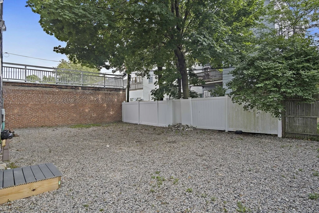 2 bed, 2 bath apartment for rent at 32 Pearl St Unit 5, Dorchester — photo 41 of 41