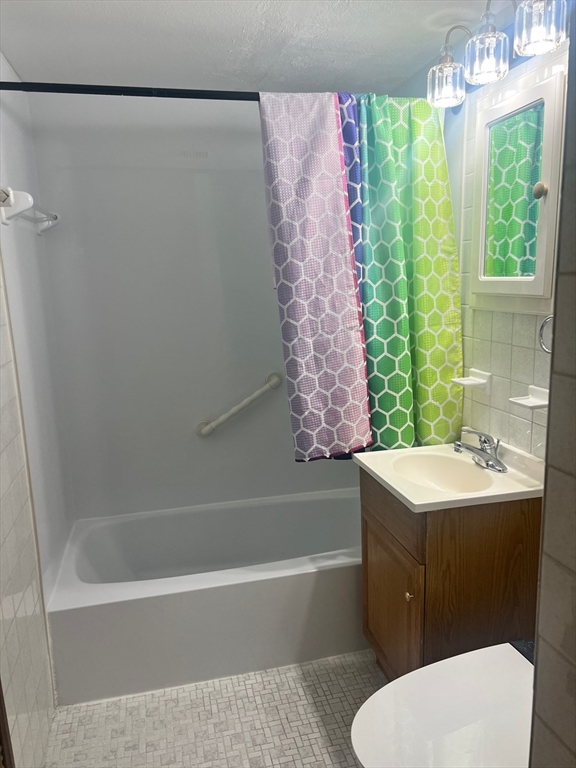 2 bed, 1 bath apartment for rent at 32 Pleasant Dr Unit 19, Stoughton — photo 1 of 12