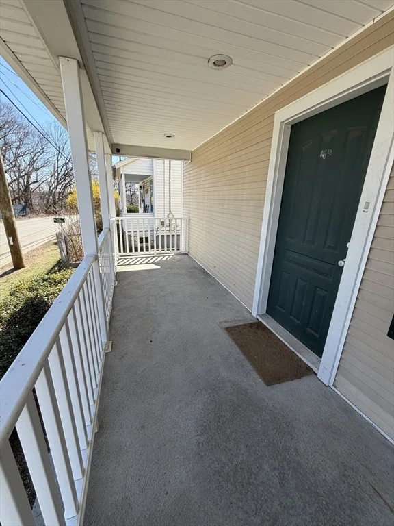 3 bed, 1 bath apartment for rent at 32 Pond St Unit 1, South Attleboro — photo 2 of 14