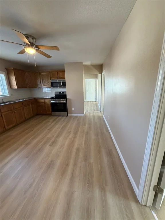 3 bed, 1 bath apartment for rent at 32 Pond St Unit 1, South Attleboro — photo 6 of 14