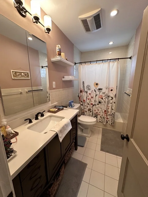 2 bed, 1 bath apartment for rent at 32 Porter Unit 1, East Watertown — photo 13 of 21