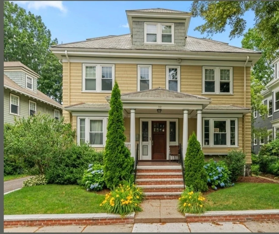 2 bed, 2 bath apartment for rent at 32 Prince Unit 1, Jamaica Plain